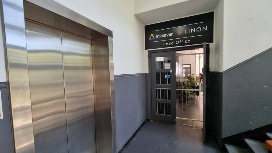 To Let commercial Property for Rent in Woodstock Western Cape